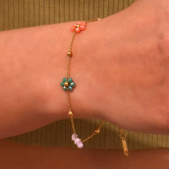 18k Gold Plated Colorful Floral Chain Bracelet - Picture 1 of 9